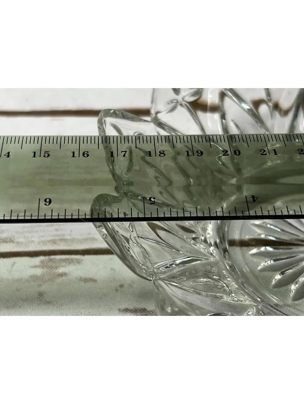 Vintage Federal Glass Berry Bowl Lotus Flower Design‎
